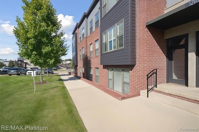 1260 Diamond Ct unit A, Royal Oak, MI 48067 - photo 2