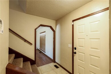 908 N Blackwelder Ave, Edmond, OK 73034 - photo 3