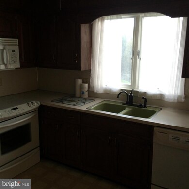 2888 Philadelphia Ave, Chambersburg, PA 17201 - photo 7