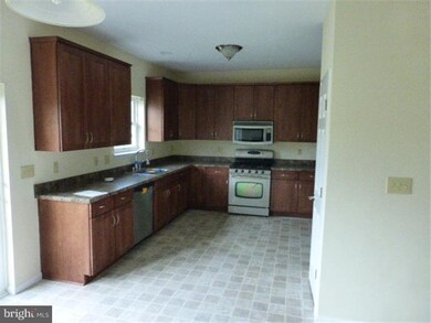 1120 Morgan Hill Dr, Pennsburg, PA 18073 - photo 5