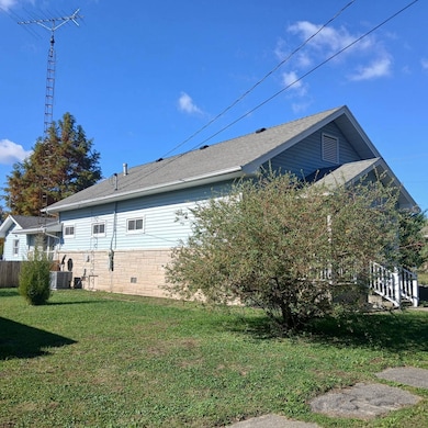 1146 N Main St, Bridgeport, IL 62417 - photo 2