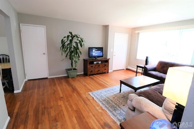 6 York Dr unit 3A, Edison, NJ 08817 - photo 3