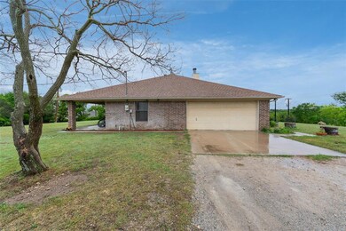 1460 S Stewart St, Azle, TX 76020 - photo 5