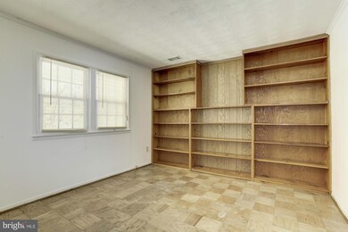 14514 Bauer Dr, Rockville, MD 20853 - photo 3