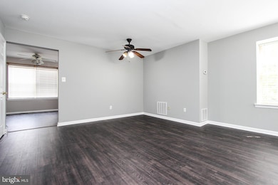 3120 Antrim Cir, Dumfries, VA 22026 - photo 4