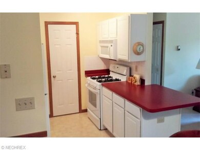 There is plenty of space to prepare meals!