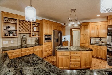 6809 W Quaker Rd, Disputanta, VA 23842 - photo 5