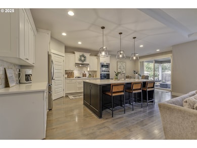 211 E 16th St, Lafayette, OR 97127 - photo 7