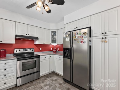 1702 New Stock Rd, Weaverville, NC 28787 - photo 6