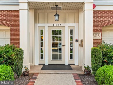 11306 Westbrook Mill Ln unit 303, Fairfax, VA 22030 - photo 2