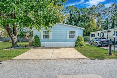 3 Betsy Ross Dr, Bohemia, NY 11716 - photo 6