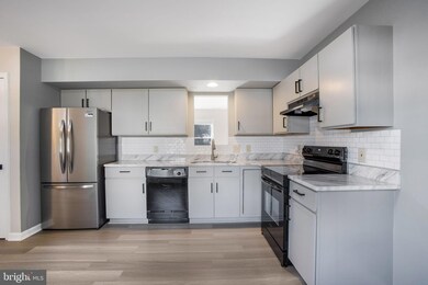 4921 Bonniewood Dr, Shady Side, MD 20764 - photo 7