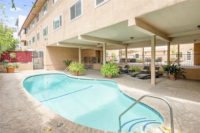 1121 N Olive Dr unit 209, West Hollywood, CA 90069 - photo 5