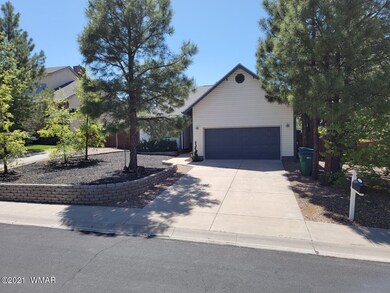 1076 S Hunters Run, Show Low, AZ 85901 - photo 3