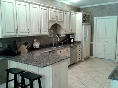 Kitchen for a cook (or if you want to look like yo