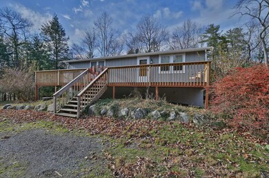The home boasts over 1800sf of finished living spa