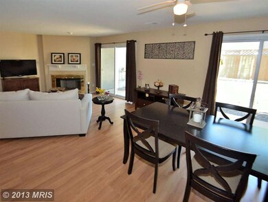 12889A Grays Pointe Rd unit A, Fairfax, VA 22033 - photo 2