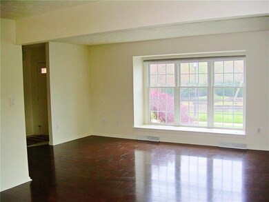 668 Georgetowne Village, Indiana, PA 15701 - photo 3