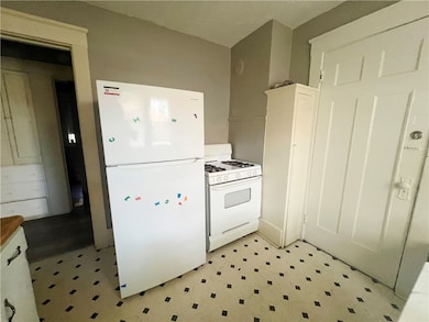 372 Lake View Park, Rochester, NY 14613 - photo 5