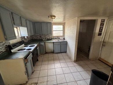 206 E Pine Ave, Duncan, OK 73533 - photo 4