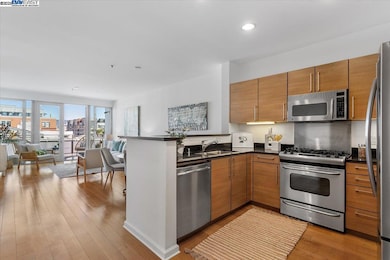 200 2nd Street unit 503, Oakland, CA 94607 - photo 3