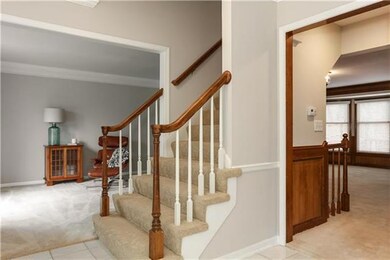 7945 Randall Dr, Lenexa, KS 66215 - photo 3