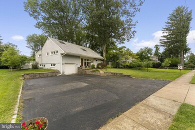 108 E Mill Rd, Flourtown, PA 19031 - photo 3