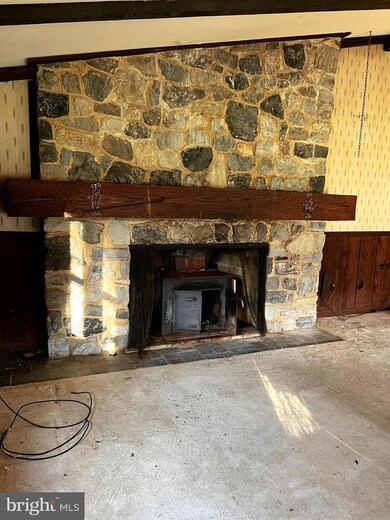 375 Mason Dr, Harpers Ferry, WV 25425 - photo 3