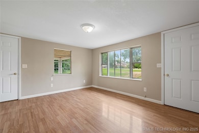 607 E Schley St, Vian, OK 74962 - photo 3