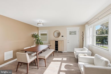 2828 Alabama Ave, Halethorpe, MD 21227 - photo 5