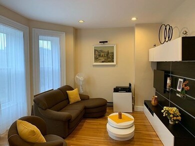 501 Columbus Ave unit 4, Boston, MA 02118 - photo 2