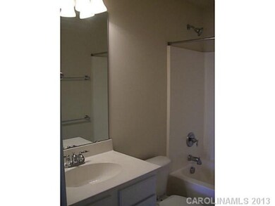 Bathroom - Full Bath - 2528 Coltsgate Rd