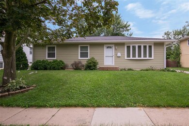 3212 Franbrook Terrace NW, Cedar Rapids, IA 52405 - photo 2
