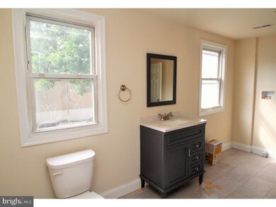 635 E Hector St, Conshohocken, PA 19428 - photo 4