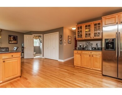 4 Hawk Dr, Salem, NH 03079 - photo 4