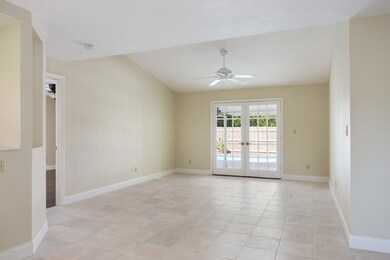 05-1112 Scyphers St NE
