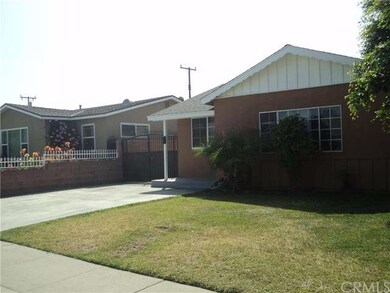 CLEAN NEIGHBORHOOD!