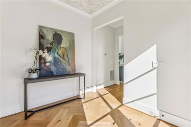 825 Kenry Ct, Atlanta, GA 30342 - photo 4