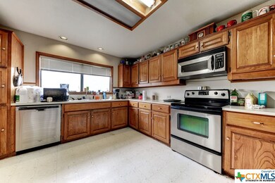 722 Thousand Oaks Loop, San Marcos, TX 78666 - photo 7