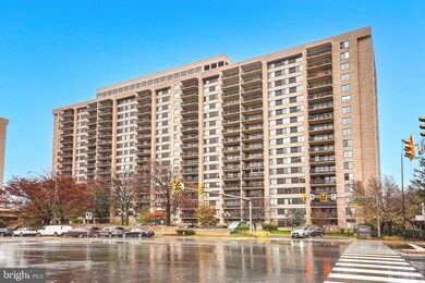 Skyline House unit 306W, Baileys Crossroads, VA 22041 - photo 4