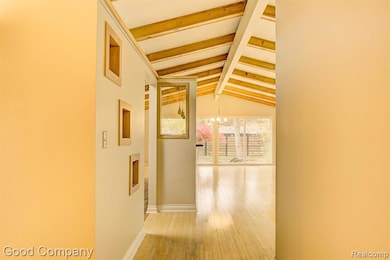 2839 Lanergan Dr, Troy, MI 48084 - photo 3