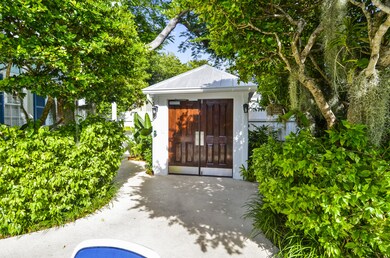 Exterior-Main Gate-_DSC8178