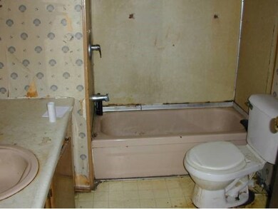 1125 Union St, Littleton, NH 03561 - photo 7