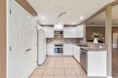 221 Rose Ave, Cleburne, TX 76033 - photo 4