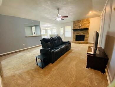 1305 Mossburg Dr, Bedford, TX 76022 - photo 5