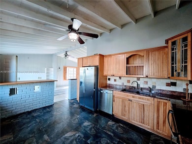 6208 SW 26th St, Miramar, FL 33023 - photo 4