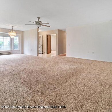 towards entry,Dining Room