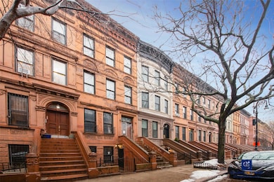 81 W 119th St, New York, NY 10026 - photo 4