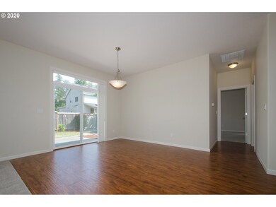 14764 SE Island Woods Ct, Clackamas, OR 97015 - photo 6