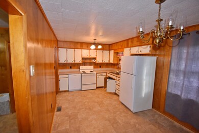 246 Meadow Brook Dr, Linden, TN 37096 - photo 6